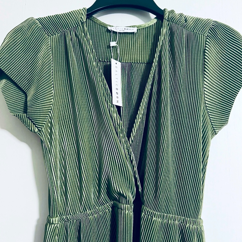 Baltic Born Shimmer Girls Green Dress size 14/16